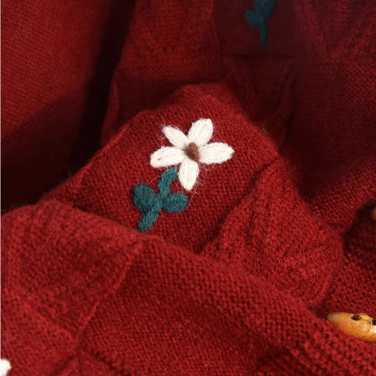 Ретро роговая пуговица Новый год красный свитер кардиган женский осенний и зимний толстый свободный ленивый новый год...