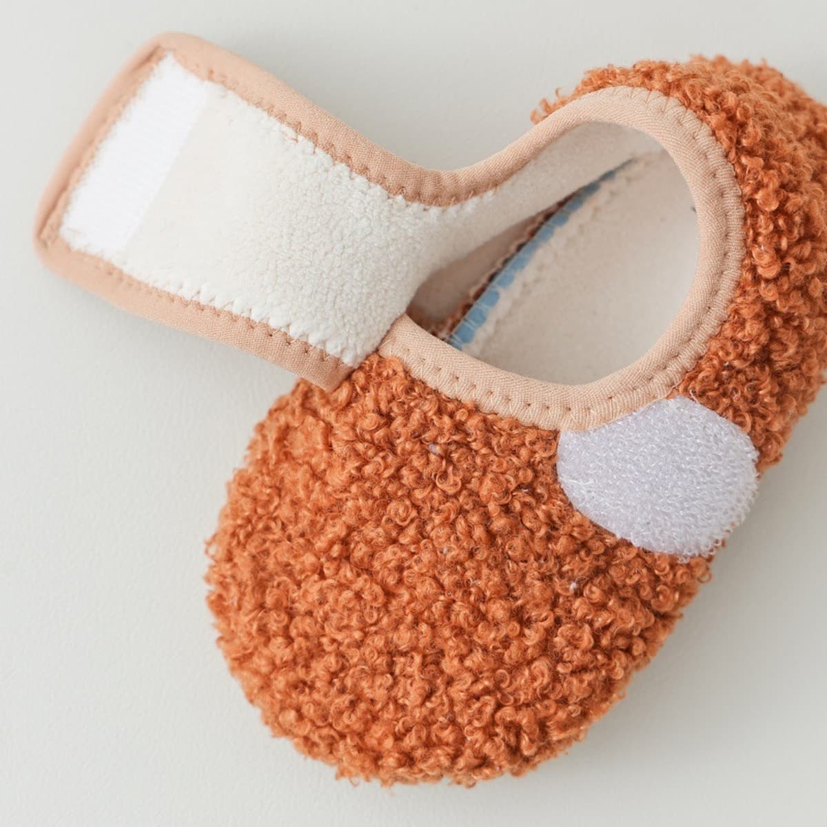 Детские носки-тапочки для осени и зимы, утолщенные, теплые, нескользящие, на липучках, мягкие домашние тапочки-носки для...