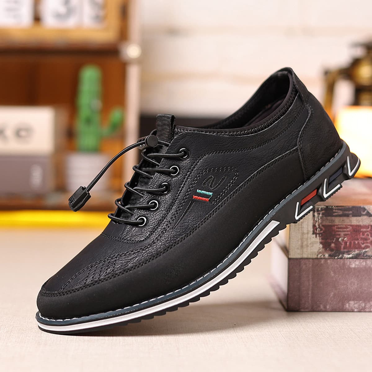 Трансграничная 2025 новая спортивная обувь для вождения автомобилей модная и удобная ленивая свободная повседневная кожаная...