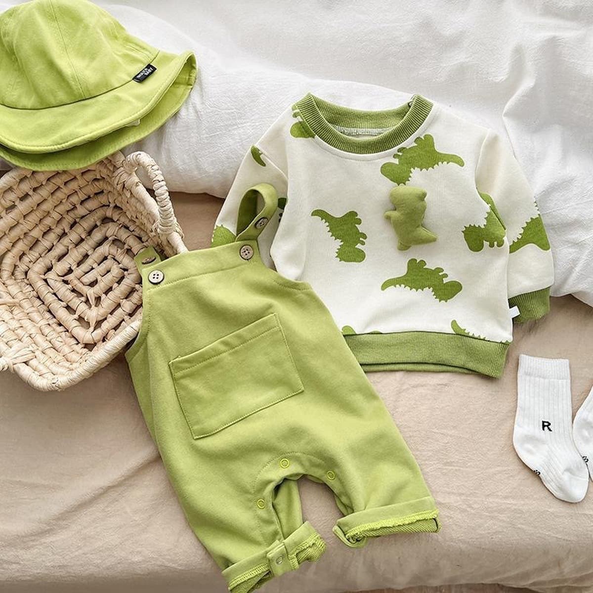 Детская одежда Весенние и осенние нагрудные брюки Харское пальто детское мультяшное чехол повседневная свитерская одежда из...