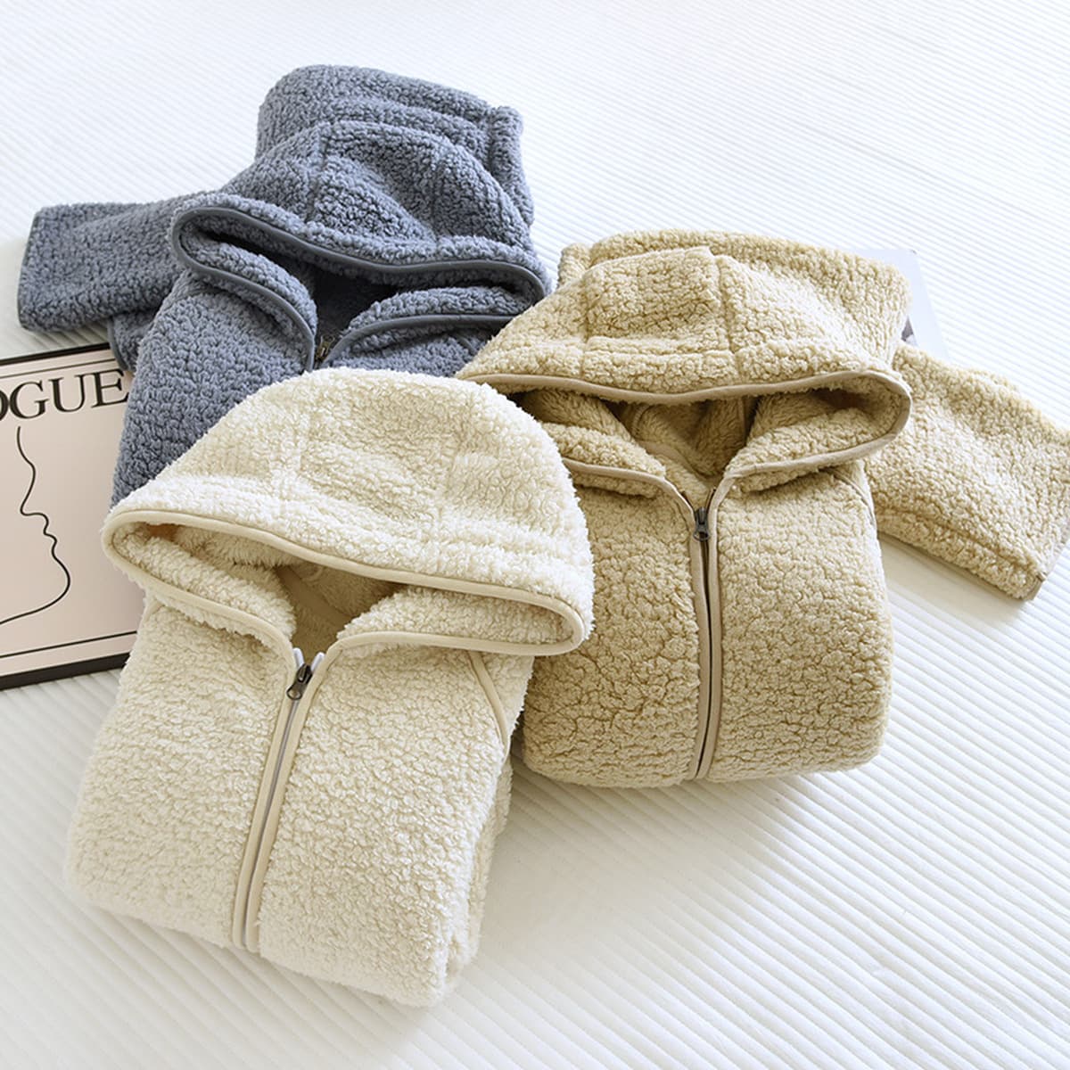 Новые осенне-зимние пижамы из кораллового вельвета для женщин и мужчин, утолщенные и теплые, можно носить на улице, комплект...