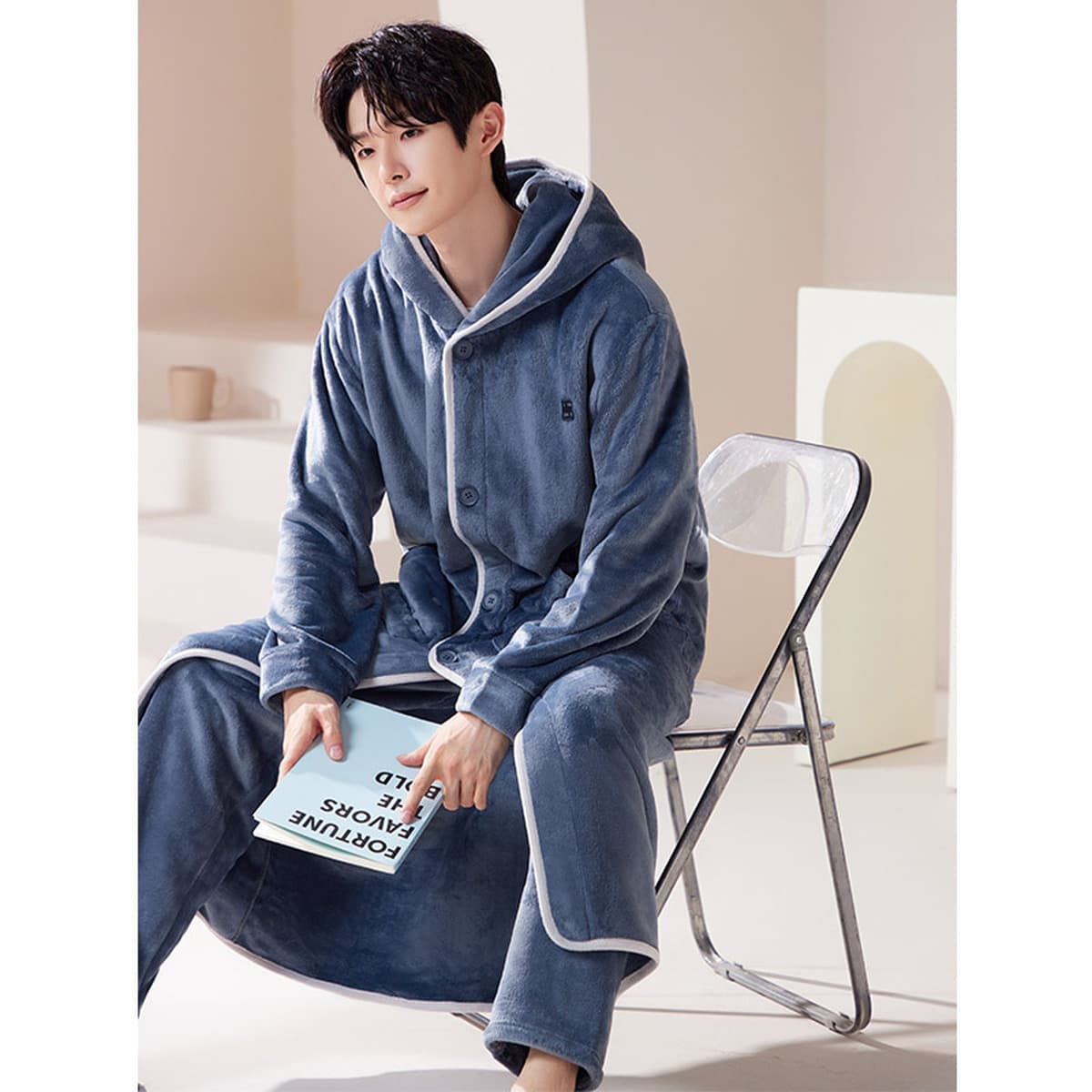 Мужская пижама осенью и зимой Коралловый бархат утолщает зимний длинный халат мужской фланелевый халат домашняя одежда