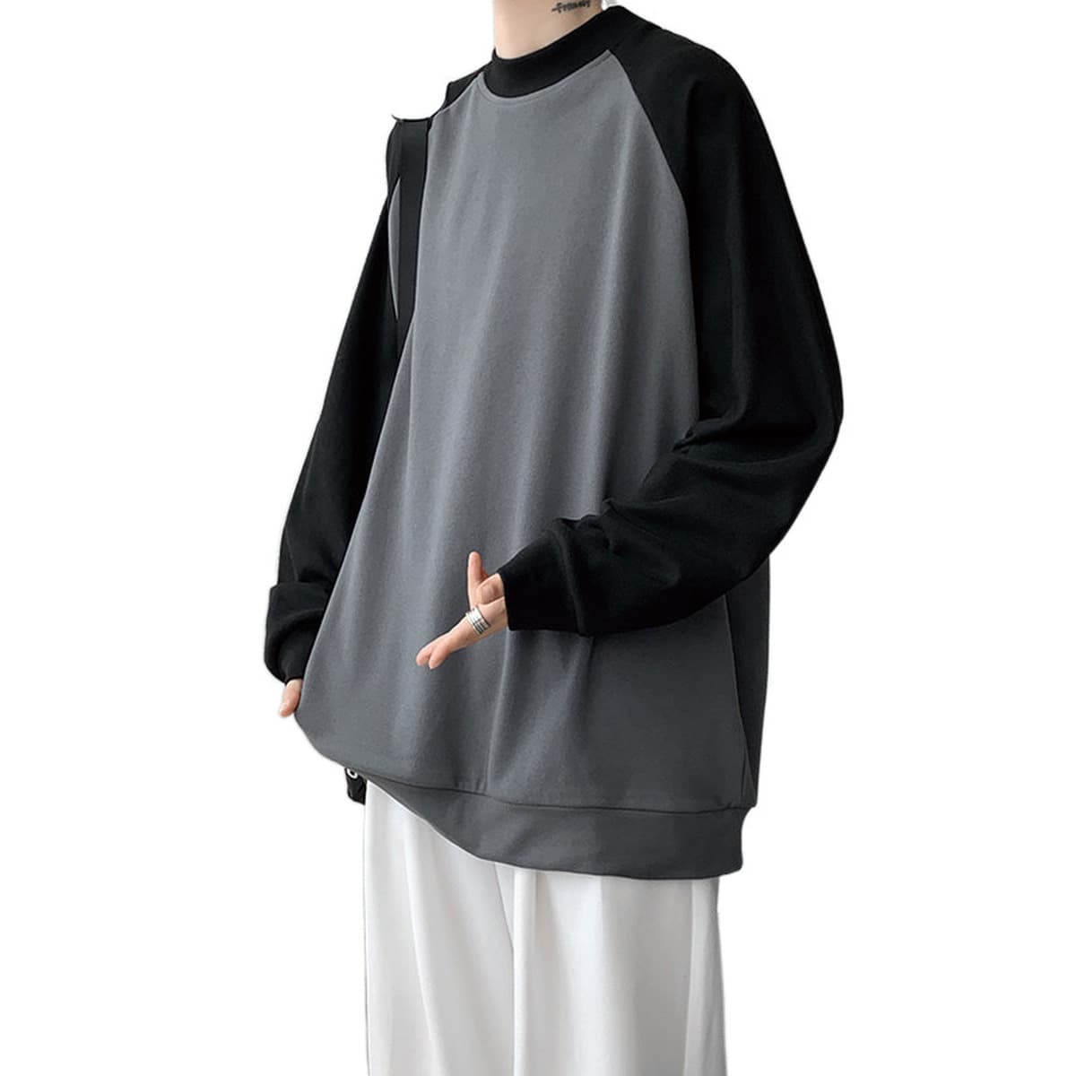 Чрезвычайно высокий свитер с круглым вырезом