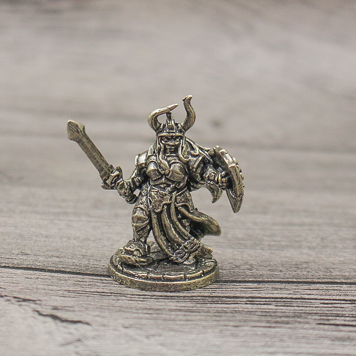 Ретро белый медный карлик модель солдата ручной работы игрушка настольная игра шахматные фигуры автомобиль картон бронзовые...