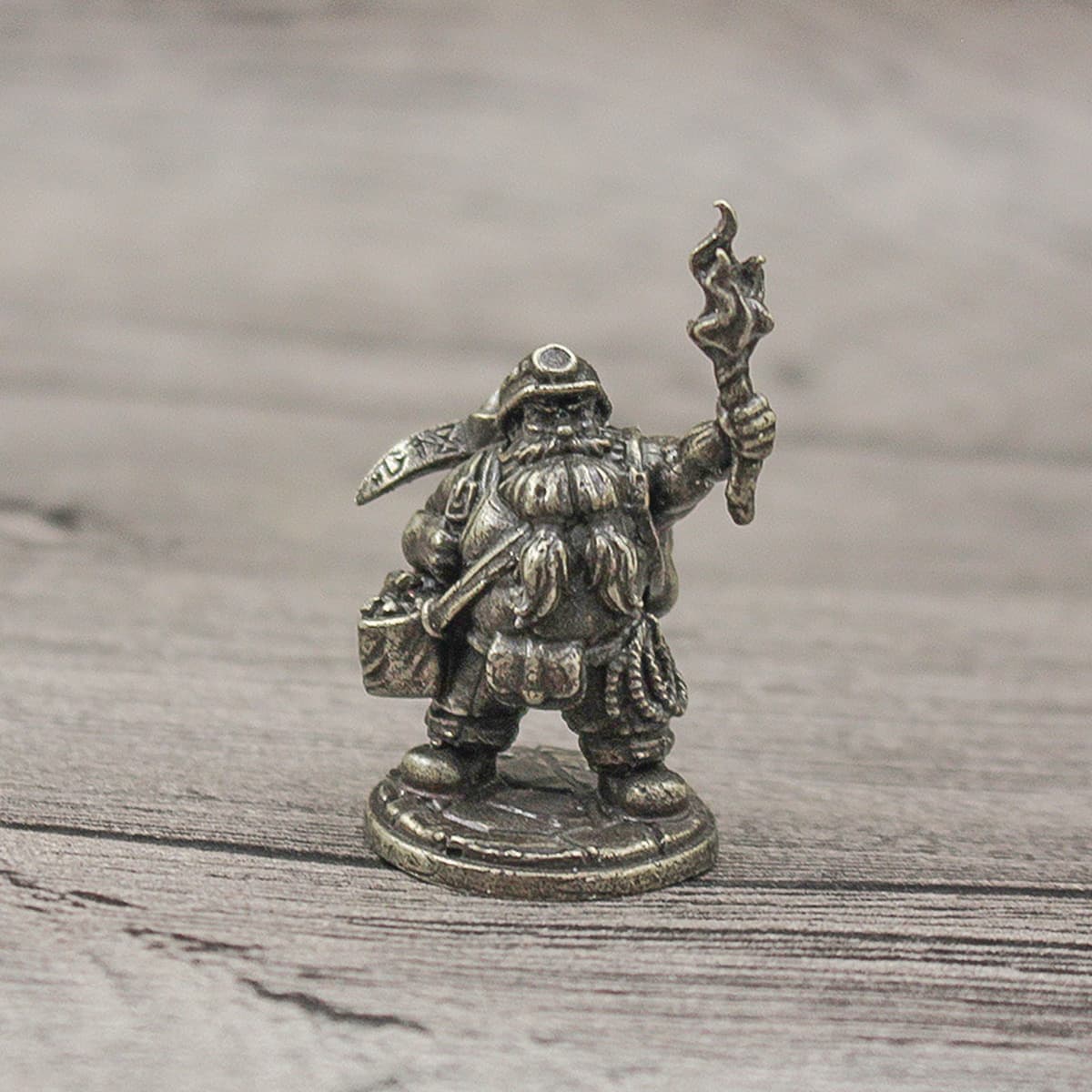 Ретро белый медный карлик модель солдата ручной работы игрушка настольная игра шахматные фигуры автомобиль картон бронзовые...