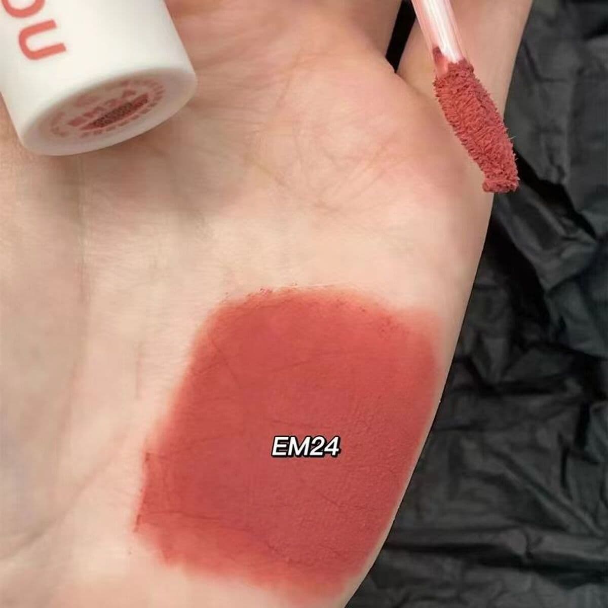 INTO YOU героиня губы грязи матовый матовый бархат губная помада глазурь для губ блеск для губ студент