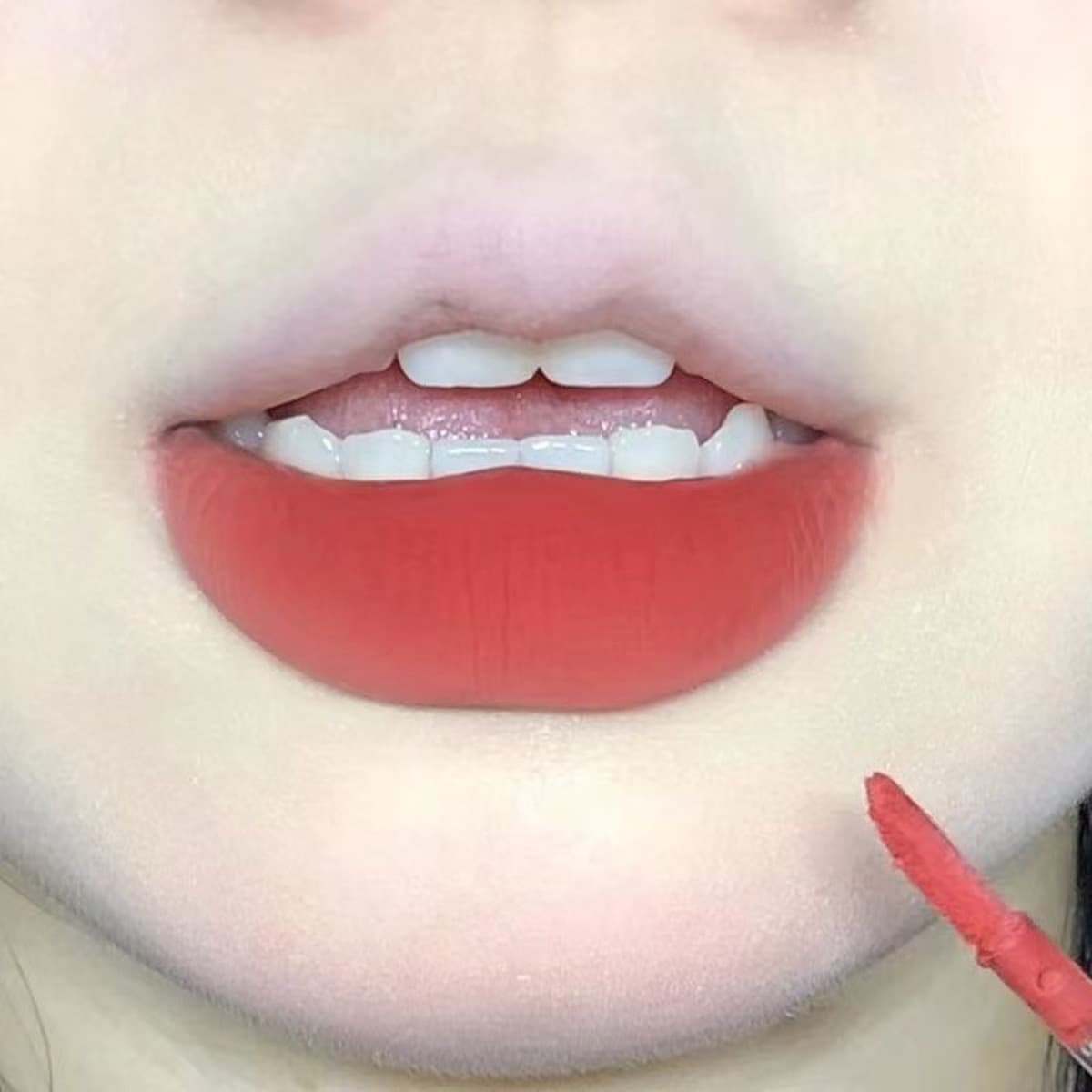 Нежная обнаженная губная глазурь! Молочный крем матовый матовый губы