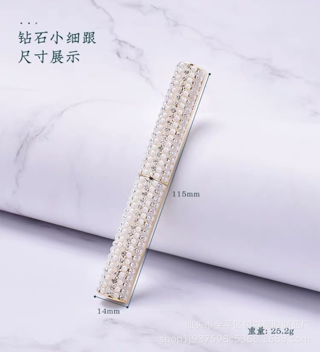 Косой рот можно прямо заливать губной помады трубка пустая трубка белая кожа тонкий каблук губная помада трубка дрель косой...