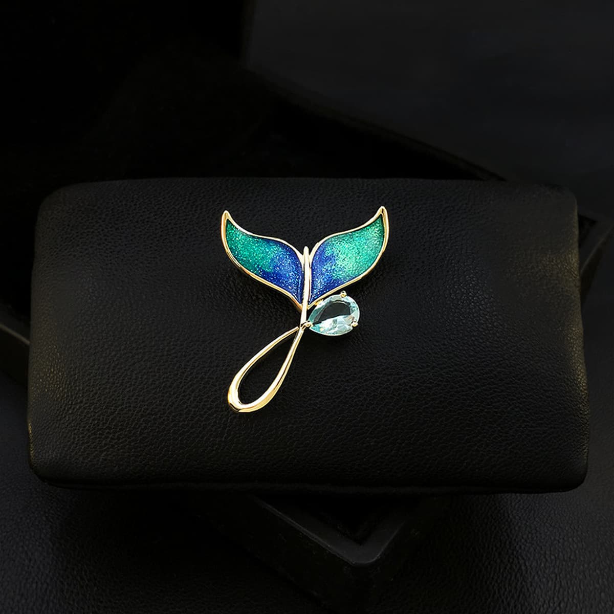 Новый сплав броши высокого уровня чувство ниши женщины оптом высокого класса пиджак пальто костюм высокого класса дикий...