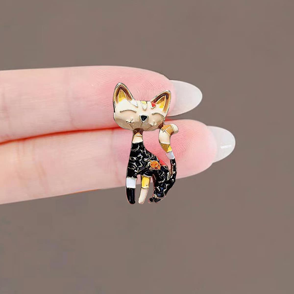 Новый сплав броши высокого уровня чувство ниши женщины оптом высокого класса пиджак пальто костюм высокого класса дикий...