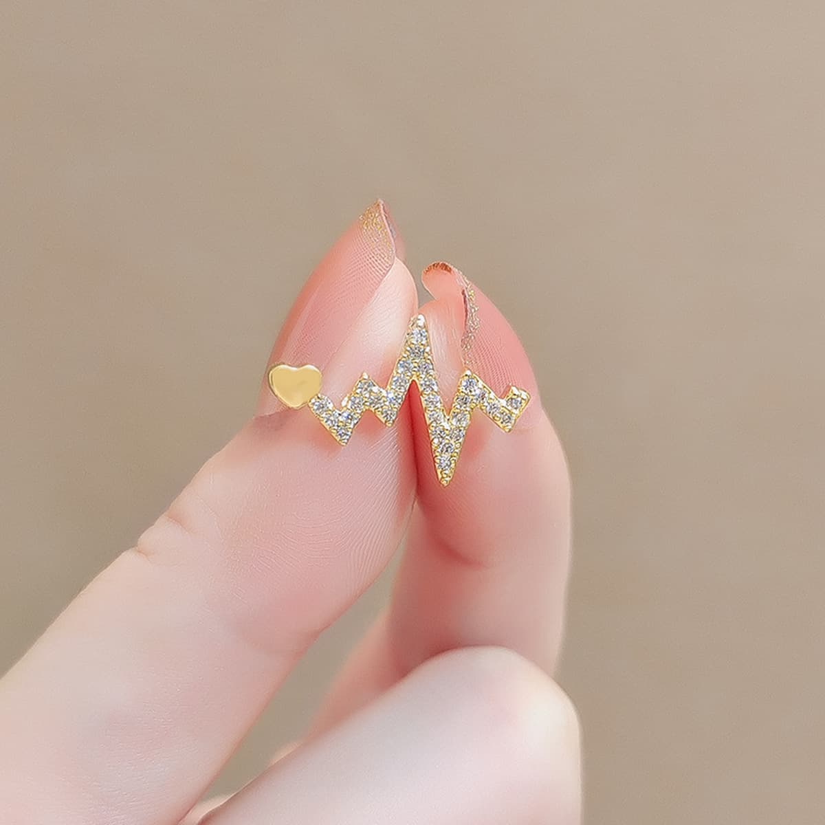 Новый сплав броши высокого уровня чувство ниши женщины оптом высокого класса пиджак пальто костюм высокого класса дикий...