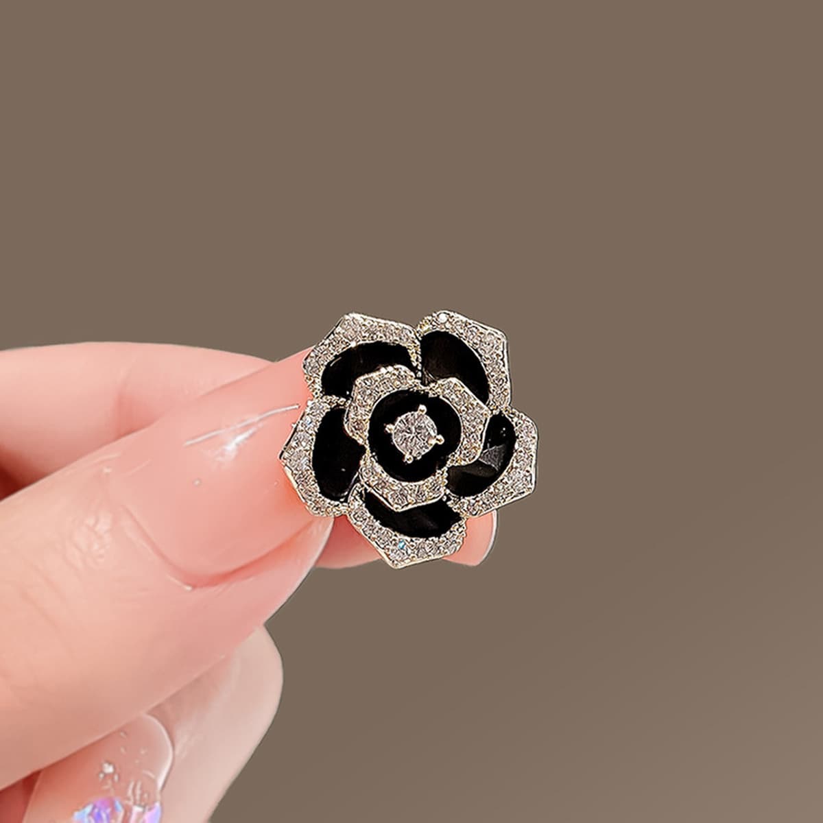 Новый сплав броши высокого уровня чувство ниши женщины оптом высокого класса пиджак пальто костюм высокого класса дикий...