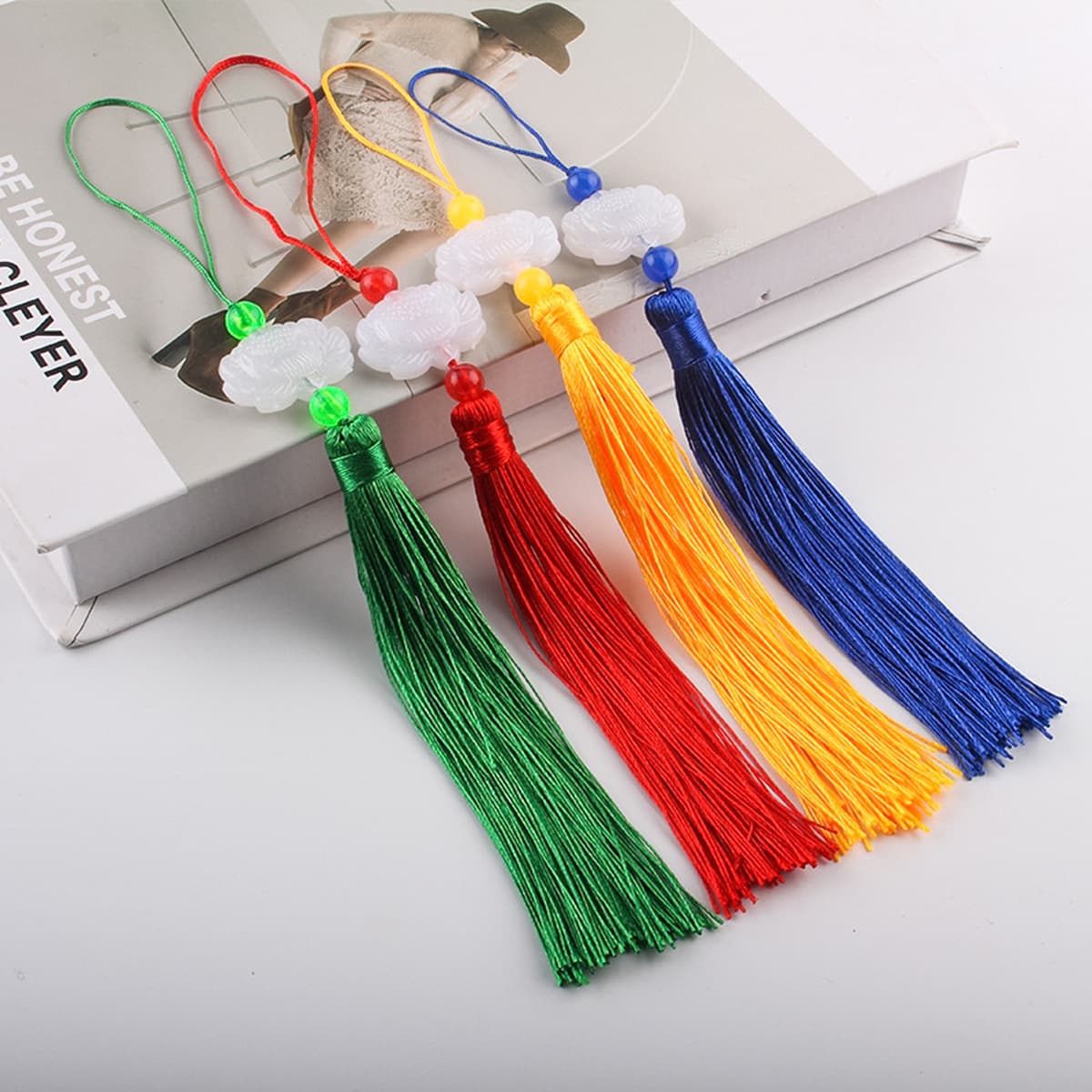 Двусторонний белый нефрит Лотос кисточкой уха Kunlun вентилятор Висячие уши Cheongsam платье Хань прессованный перерыв...