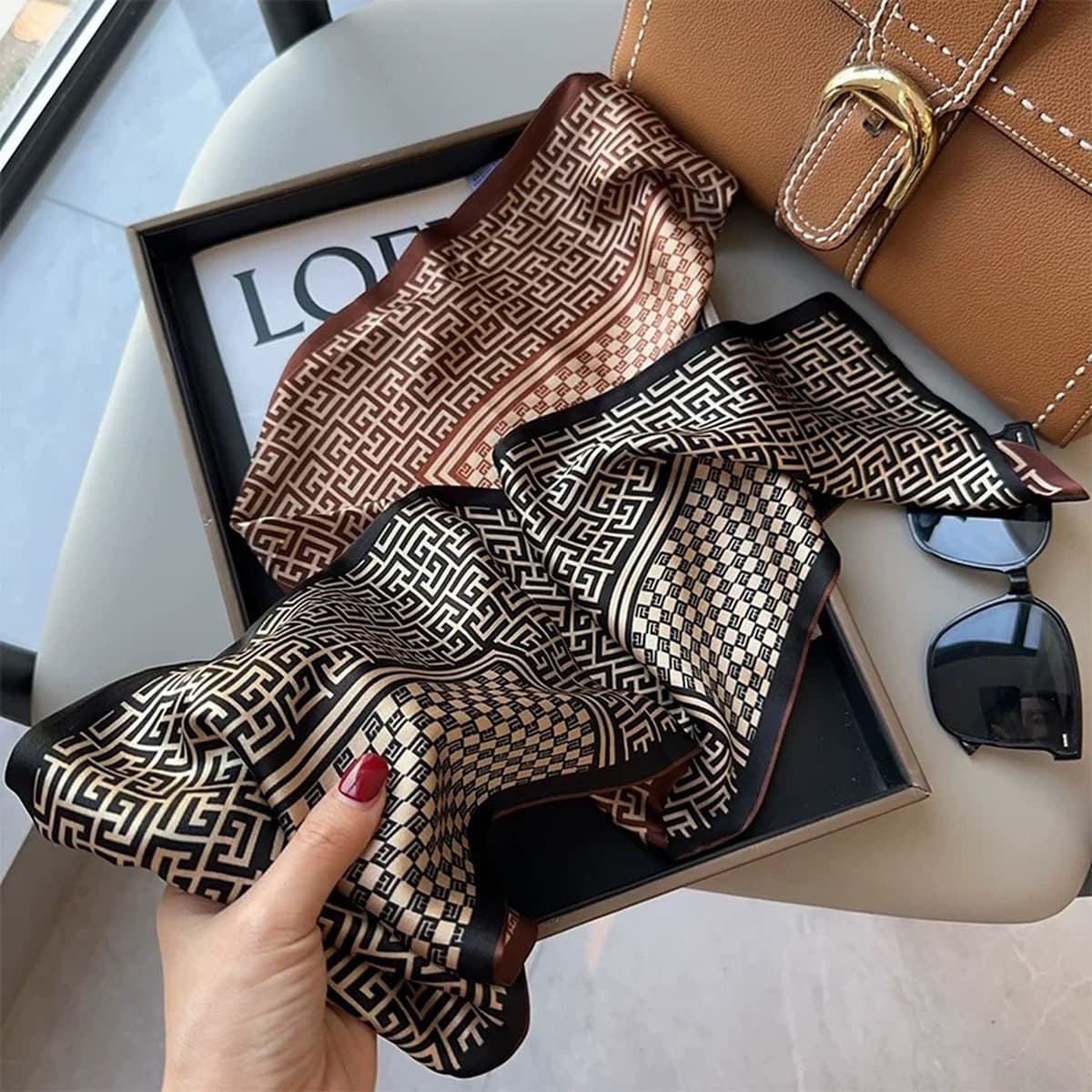 Синий клетчатый шелковый шарф из шелковицы, стильная весенне-осенняя мода, универсальный двухслойный шелковый шарф, длинный...