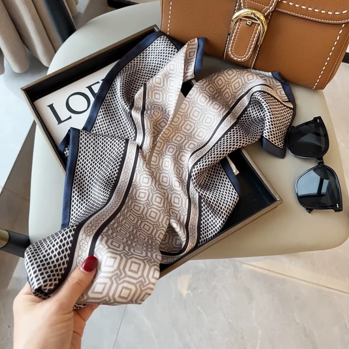 Синий клетчатый шелковый шарф из шелковицы, стильная весенне-осенняя мода, универсальный двухслойный шелковый шарф, длинный...