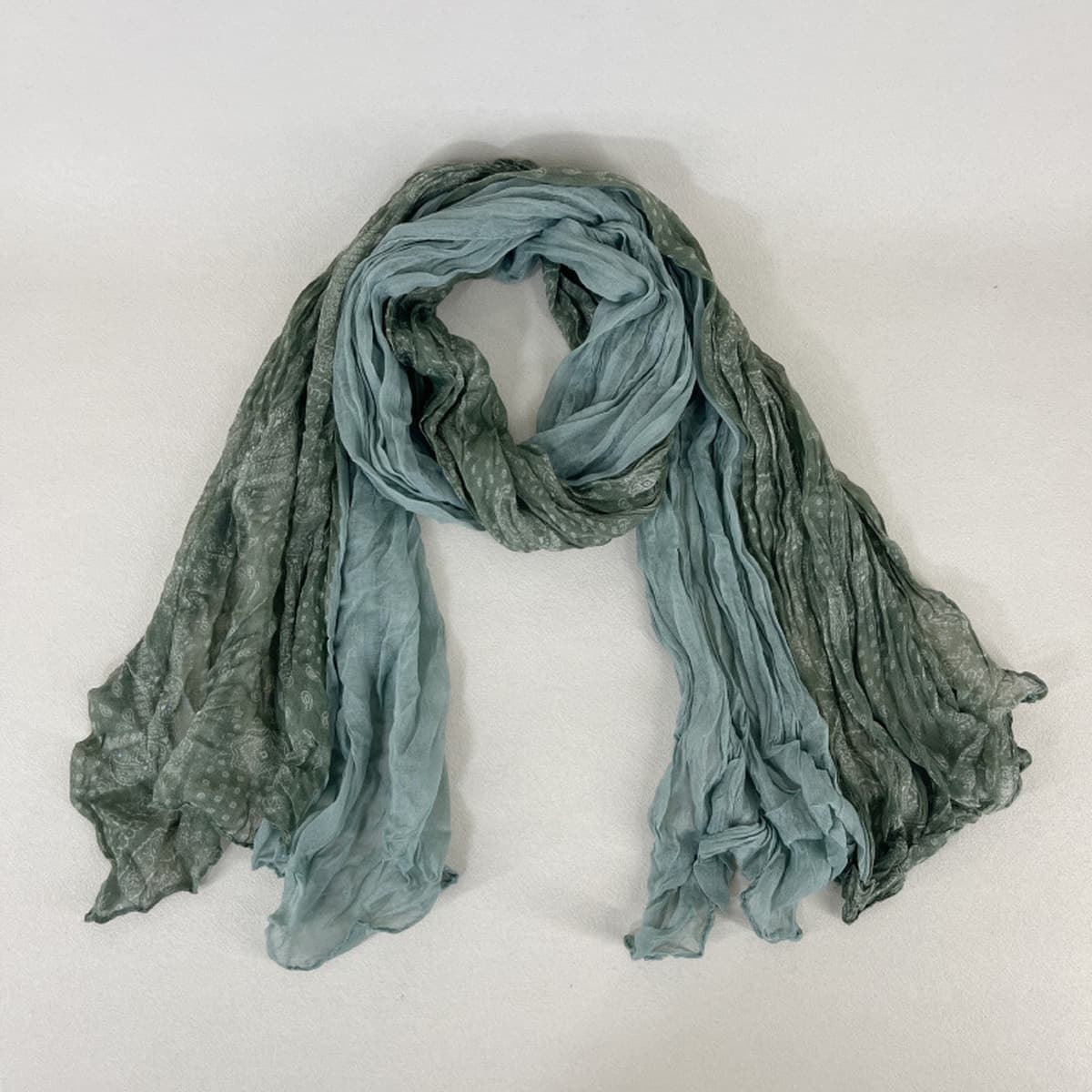 Внешняя торговля Весенний и Осенний отдел Литературный шарф Женский дикий складчатый сплошной цветок кешью, сшитый тонкий...