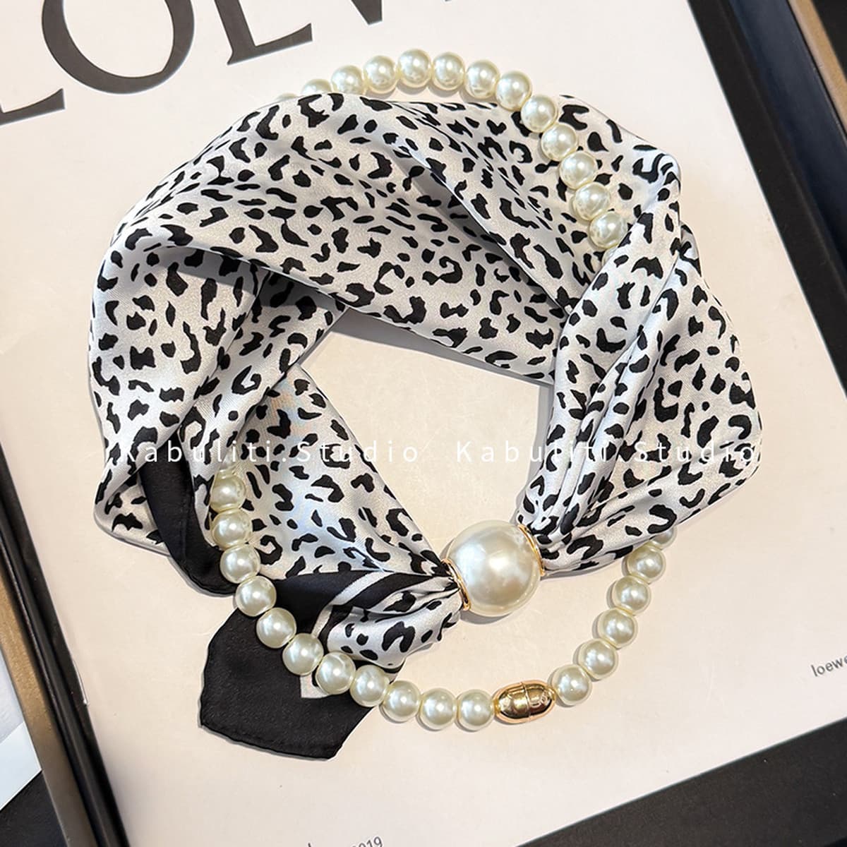 Белое жемчужное ожерелье с магнитной пряжкой, узкий длинный шелковый шарф для ушей, женский шарф на шею с рубашкой, тонкий...