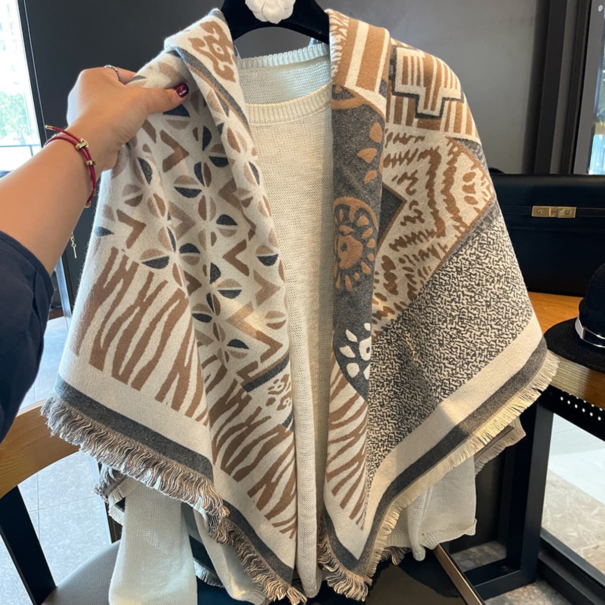 Осенний и зимний короткий бородой большой квадратный платок платок женский двухсторонний толстый имитационный кашемир теплый...