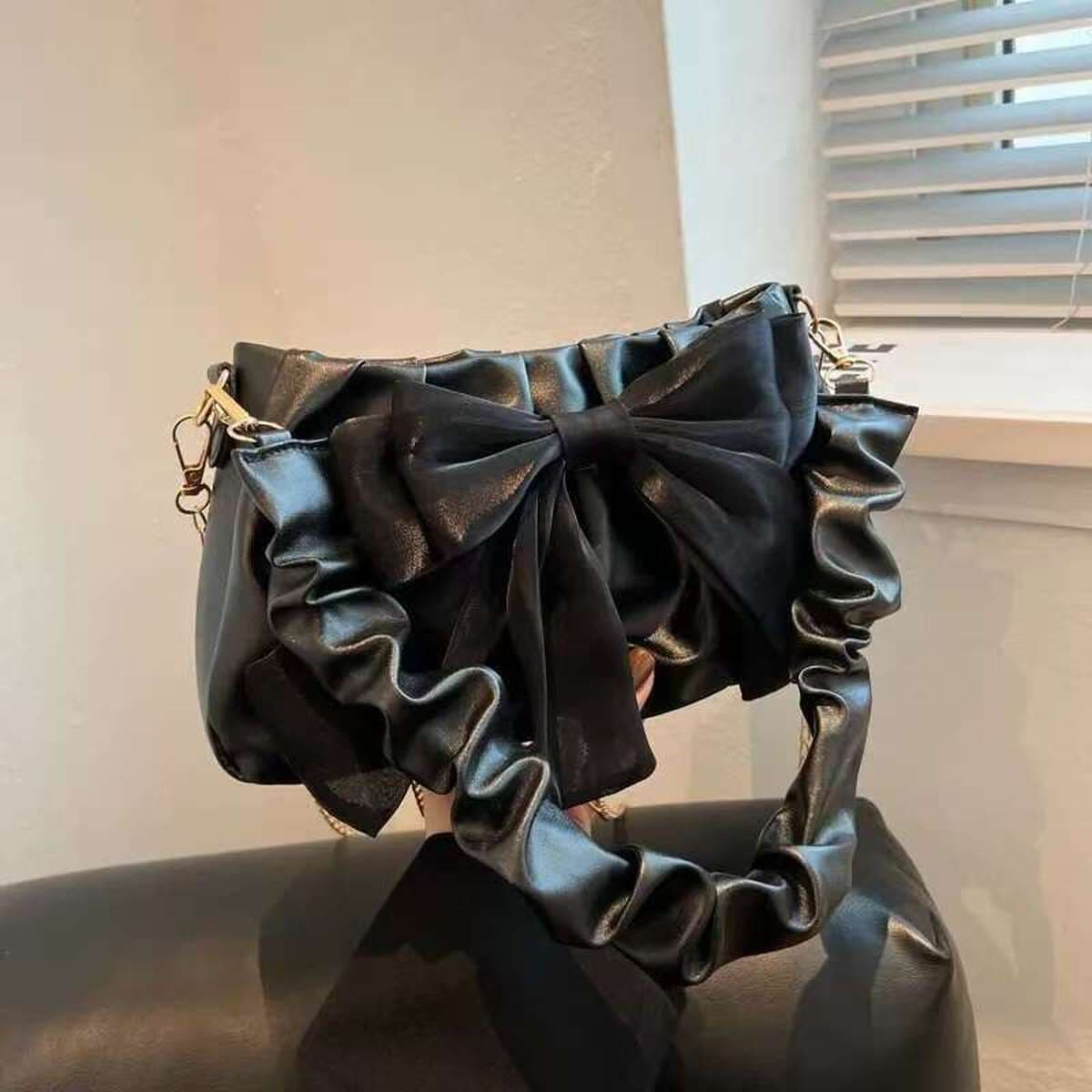 Женская сумка-бантик Fairy Bow Bag 2025 года, новая цепочка на подмышку, идеально подходит к любому наряду, плиссированная,...