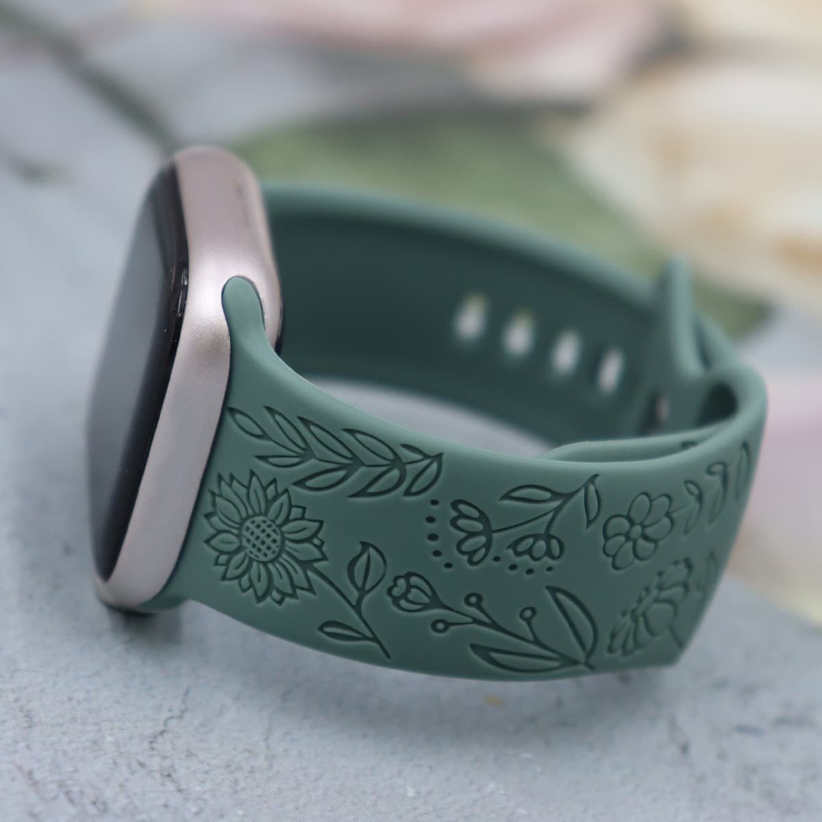 Ремешок для Apple Watch с регулируемой длиной и солнечным цветочным узором, силиконовый ремешок, стильный и повседневный...