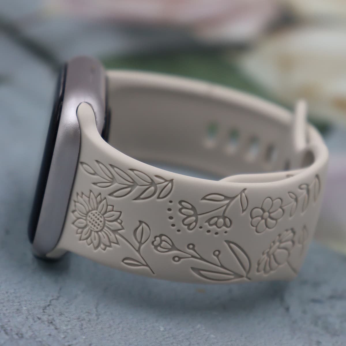 Ремешок для Apple Watch с регулируемой длиной и солнечным цветочным узором, силиконовый ремешок, стильный и повседневный...