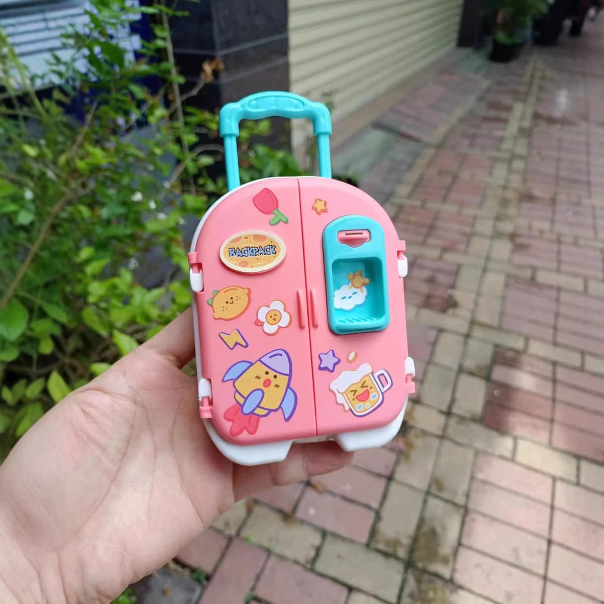 Фабрика прямых продаж детей чемодан кукла чемодан милые наклейки DIY хранения холодильник игрушки аксессуары оптом