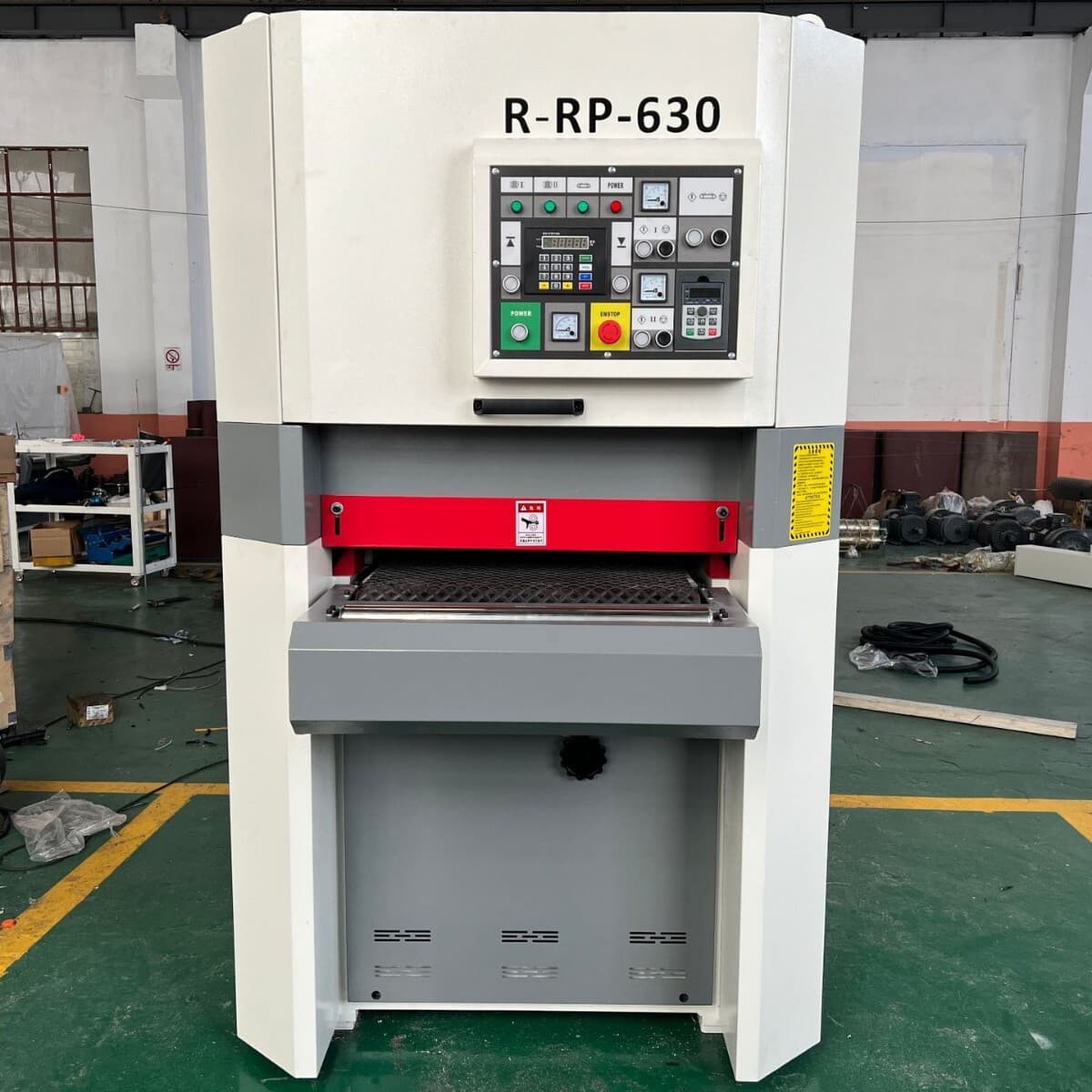 Деревообрабатывающее оборудование: полностью автоматический высокопроизводительный строгально-шлифовальный станок для...