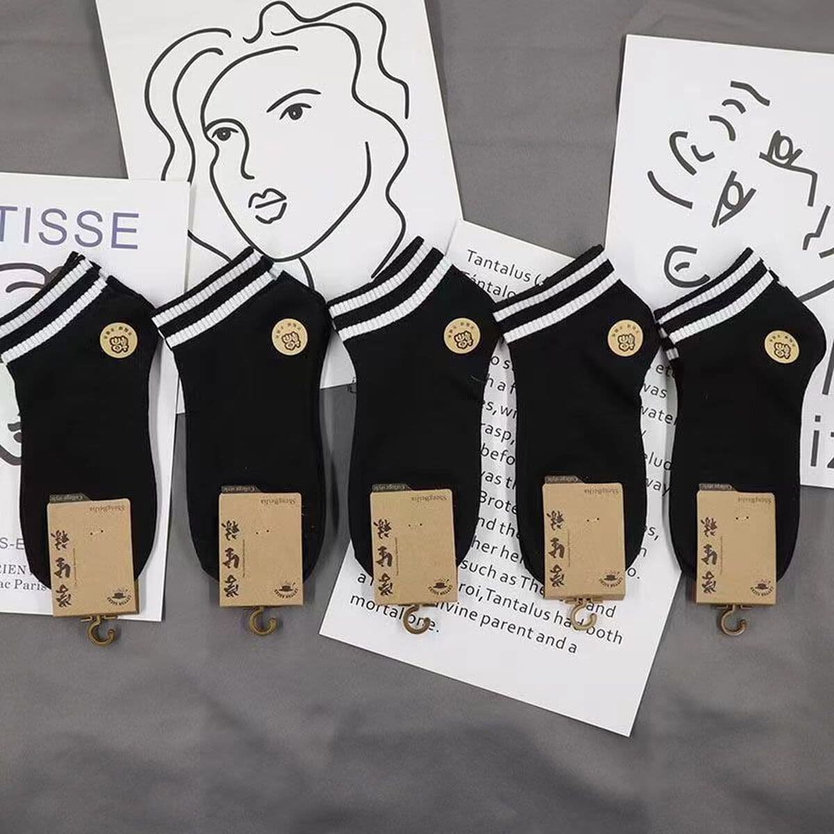 Осенние однотонные универсальные спортивные гольфы черного и белого цвета унисекс, простые хлопковые мягкие мужские носки,...