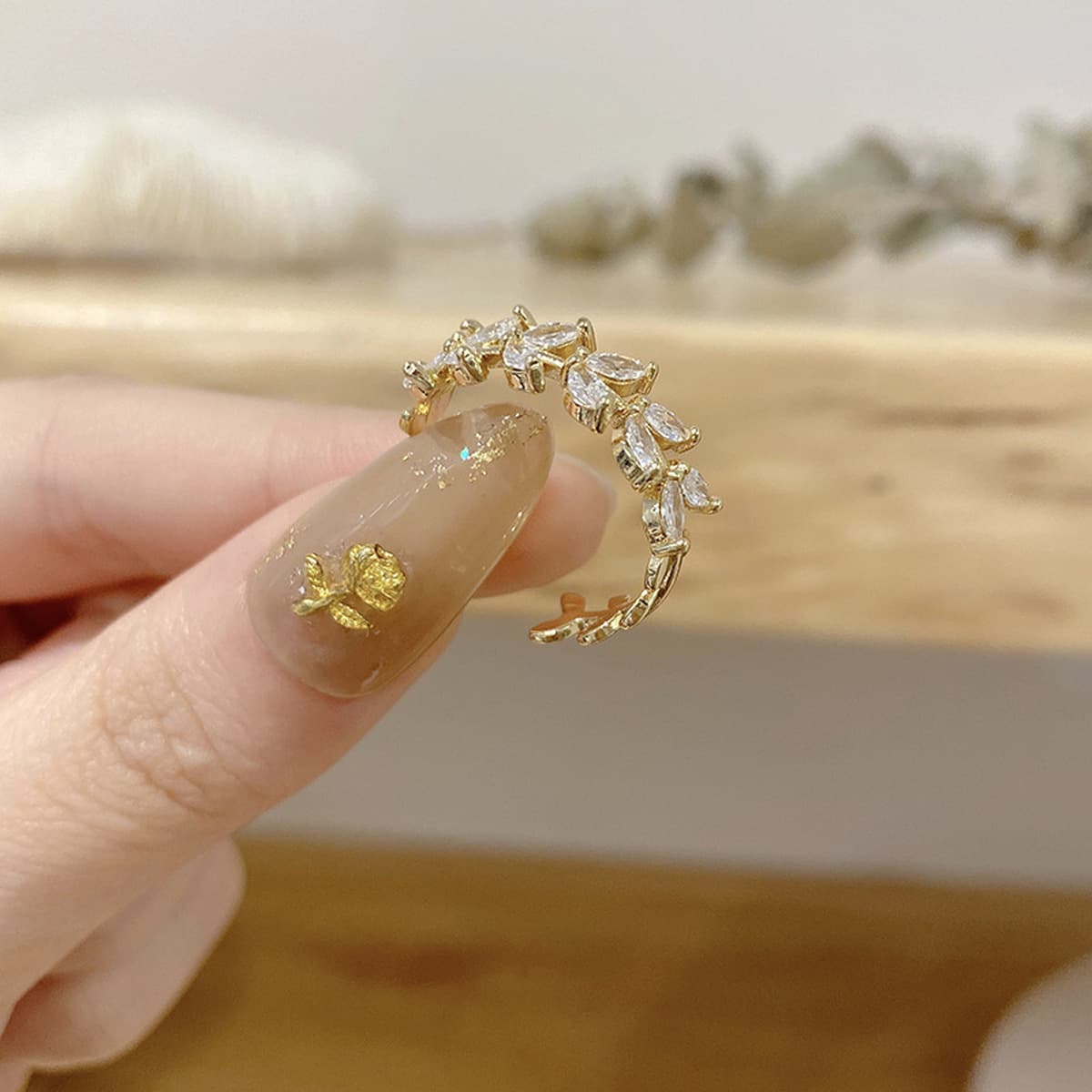 Специальное предложение: Медные изделия. Корейское высококачественное кольцо с кристаллами в форме листа, нишевый дизайн,...