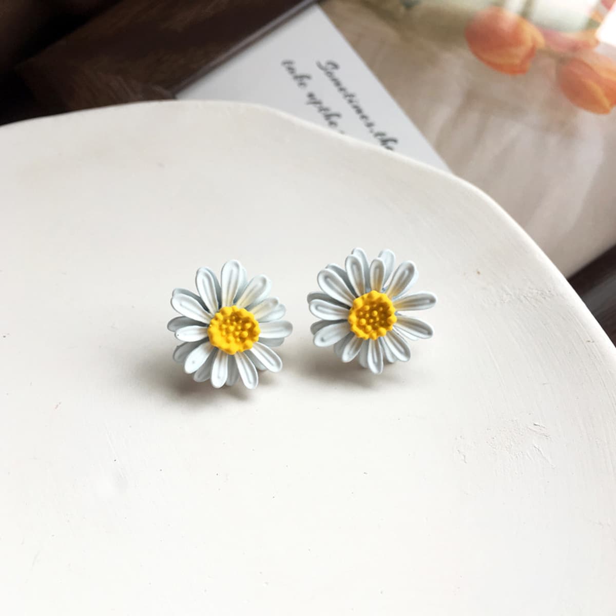 Возвращайте новым и старым клиентам ювелирную коллекцию, модные нишевые серьги, аксессуары для волос, ожерелья для женщин.