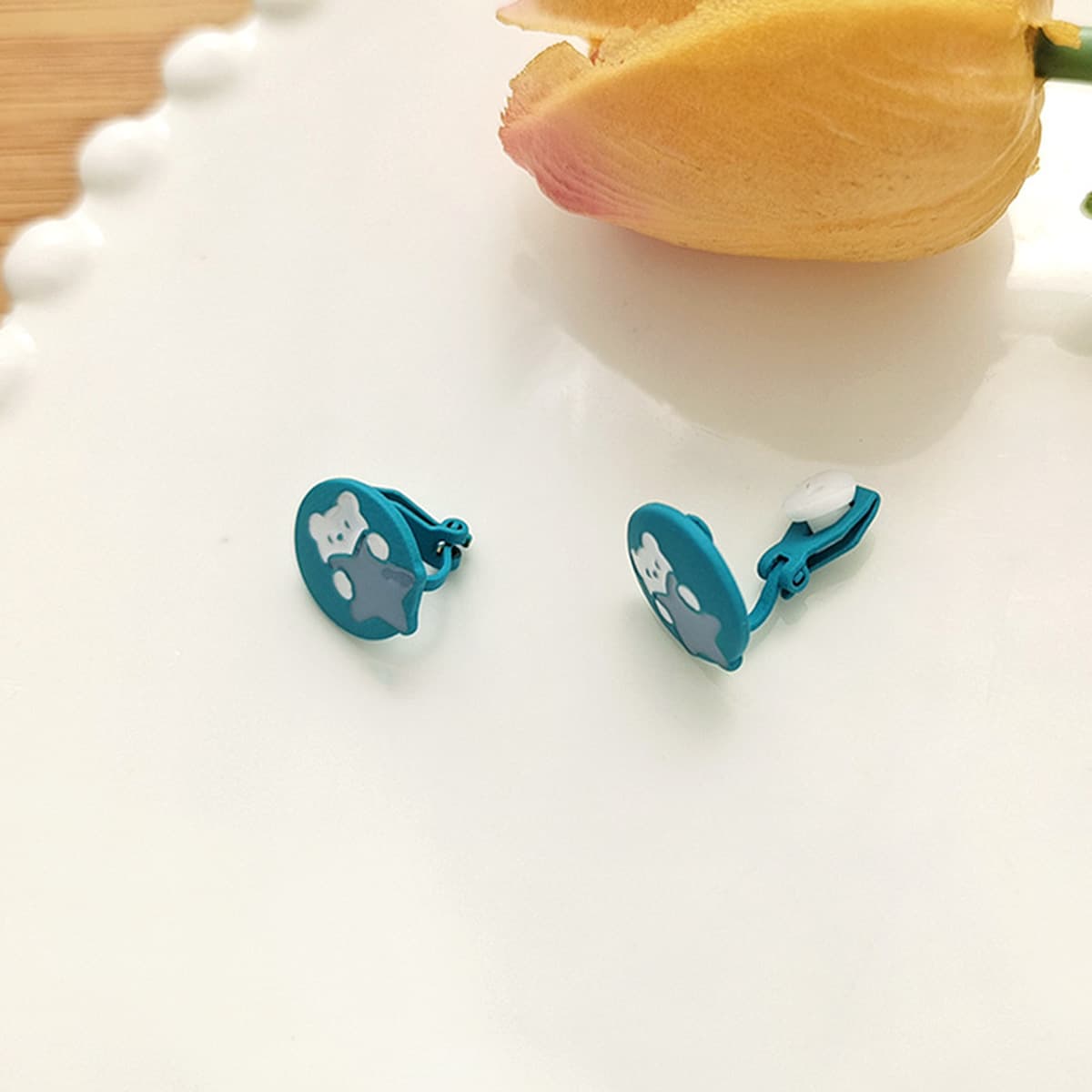 Возвращайте новым и старым клиентам ювелирную коллекцию, модные нишевые серьги, аксессуары для волос, ожерелья для женщин.