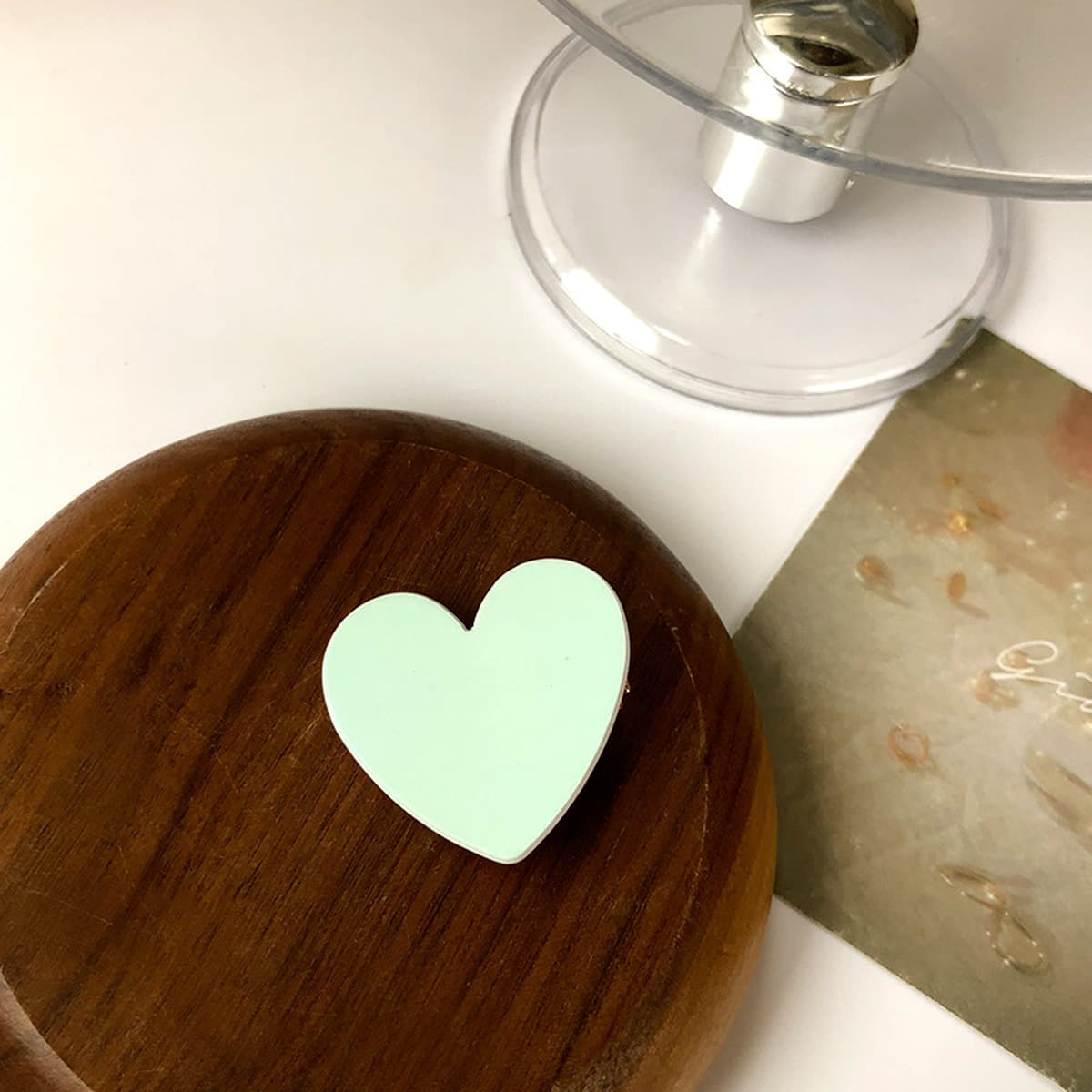 Возвращайте новым и старым клиентам ювелирную коллекцию, модные нишевые серьги, аксессуары для волос, ожерелья для женщин.