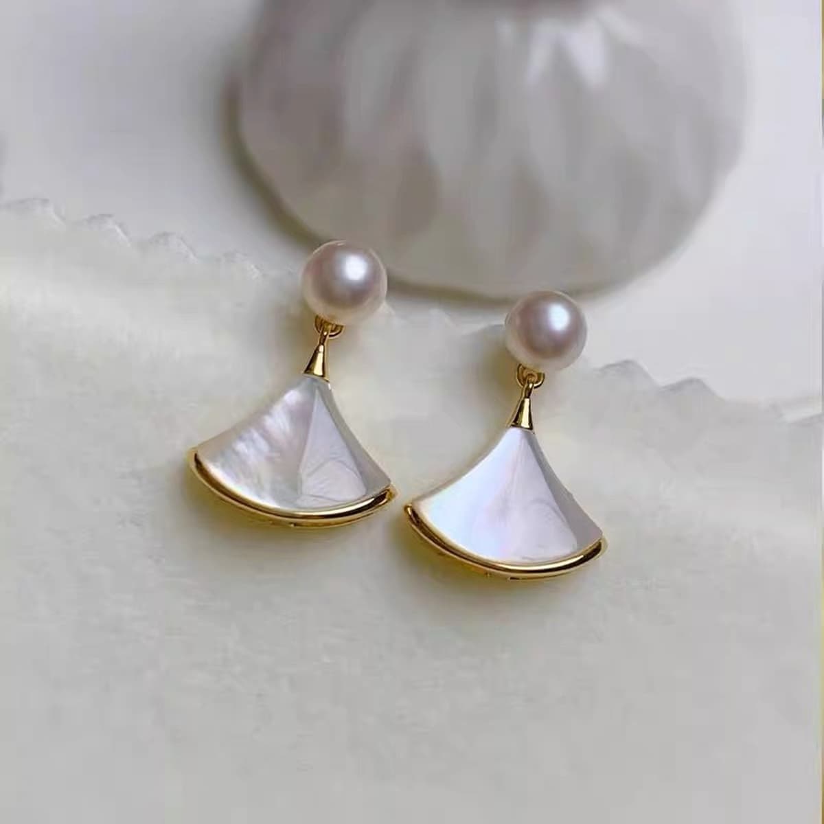 Французский натуральный жемчуг веерообразный натуральный моллюсков серьги нишевые дизайн высокого уровня чувство серьги...