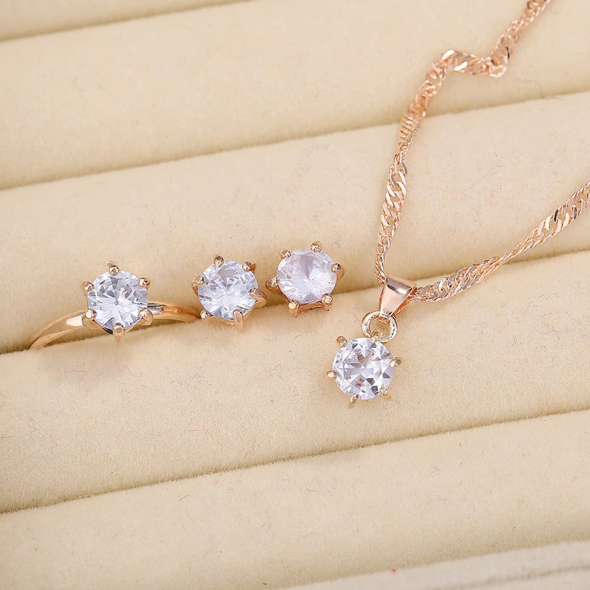 Amazon Mo Sang легкая роскошь дикая простая мода дикая нишевые высокого уровня серьги ожерелье ручной набор из трех частей