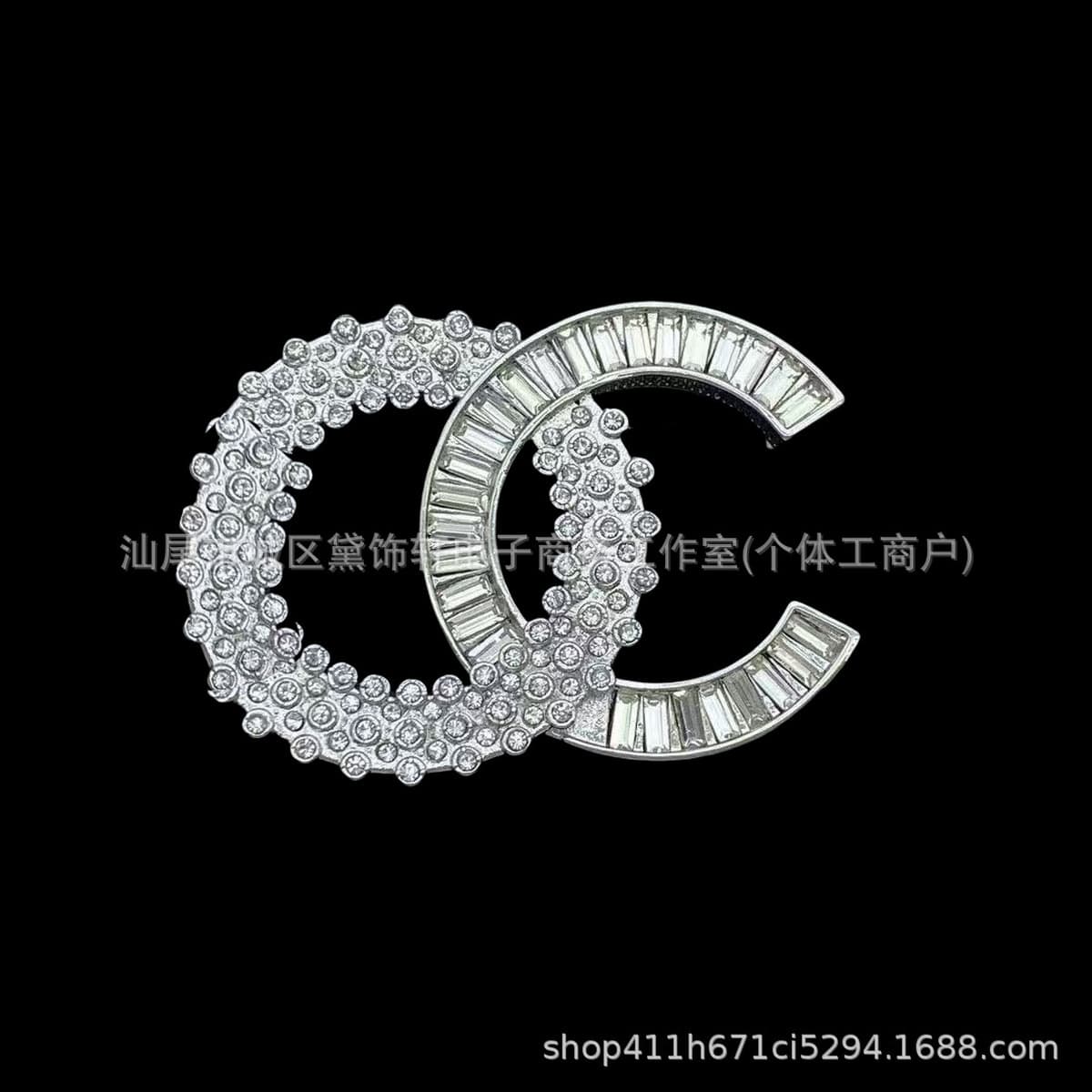 Брошь Chanel Double C с полным алмазным паве, квадратная брошь с бриллиантами и жемчугом, брошь-камелия Chanel, маленькая...