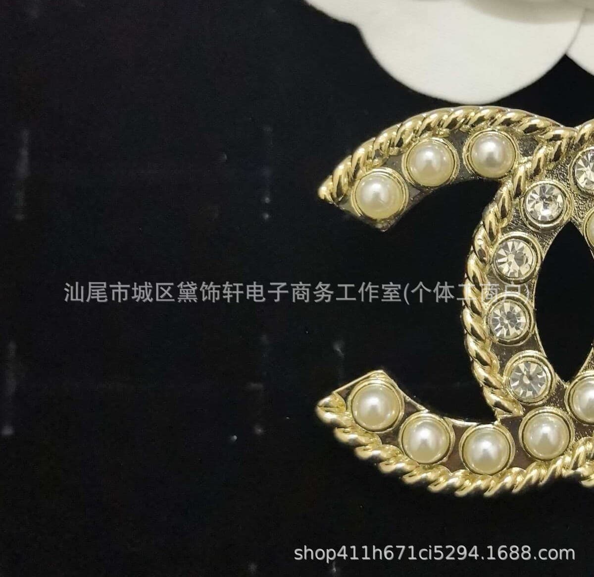 Брошь Chanel Double C с полным алмазным паве, квадратная брошь с бриллиантами и жемчугом, брошь-камелия Chanel, маленькая...