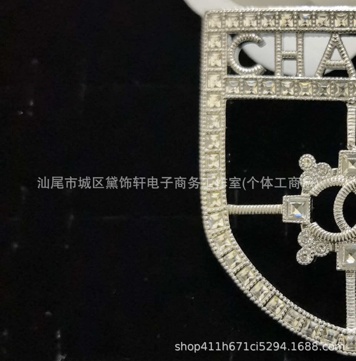 Брошь Chanel Double C с полным алмазным паве, квадратная брошь с бриллиантами и жемчугом, брошь-камелия Chanel, маленькая...