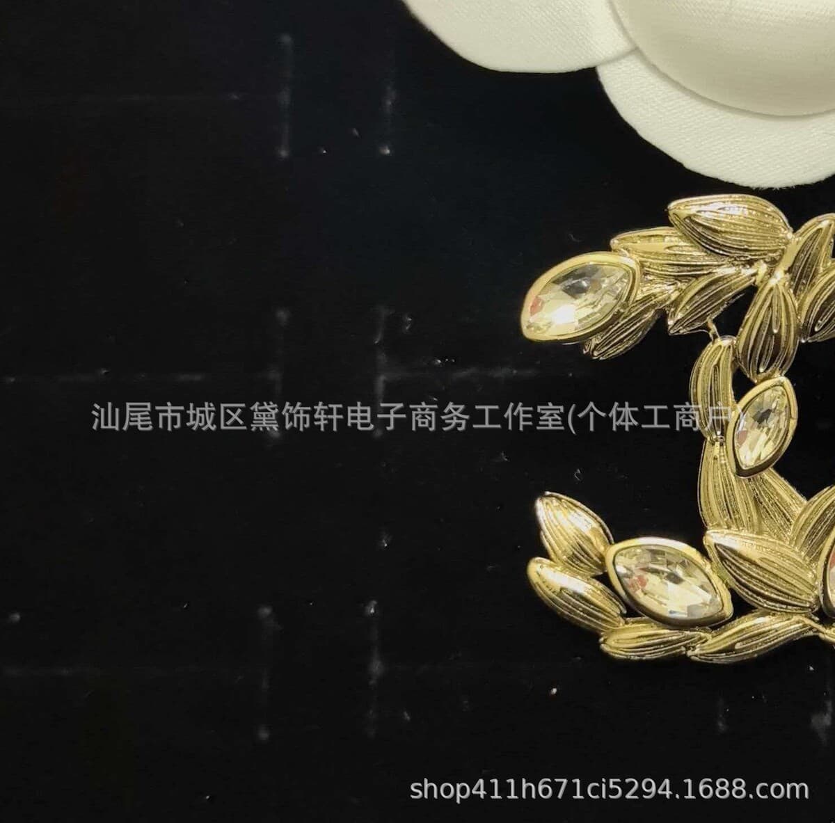 Брошь Chanel Double C с полным алмазным паве, квадратная брошь с бриллиантами и жемчугом, брошь-камелия Chanel, маленькая...