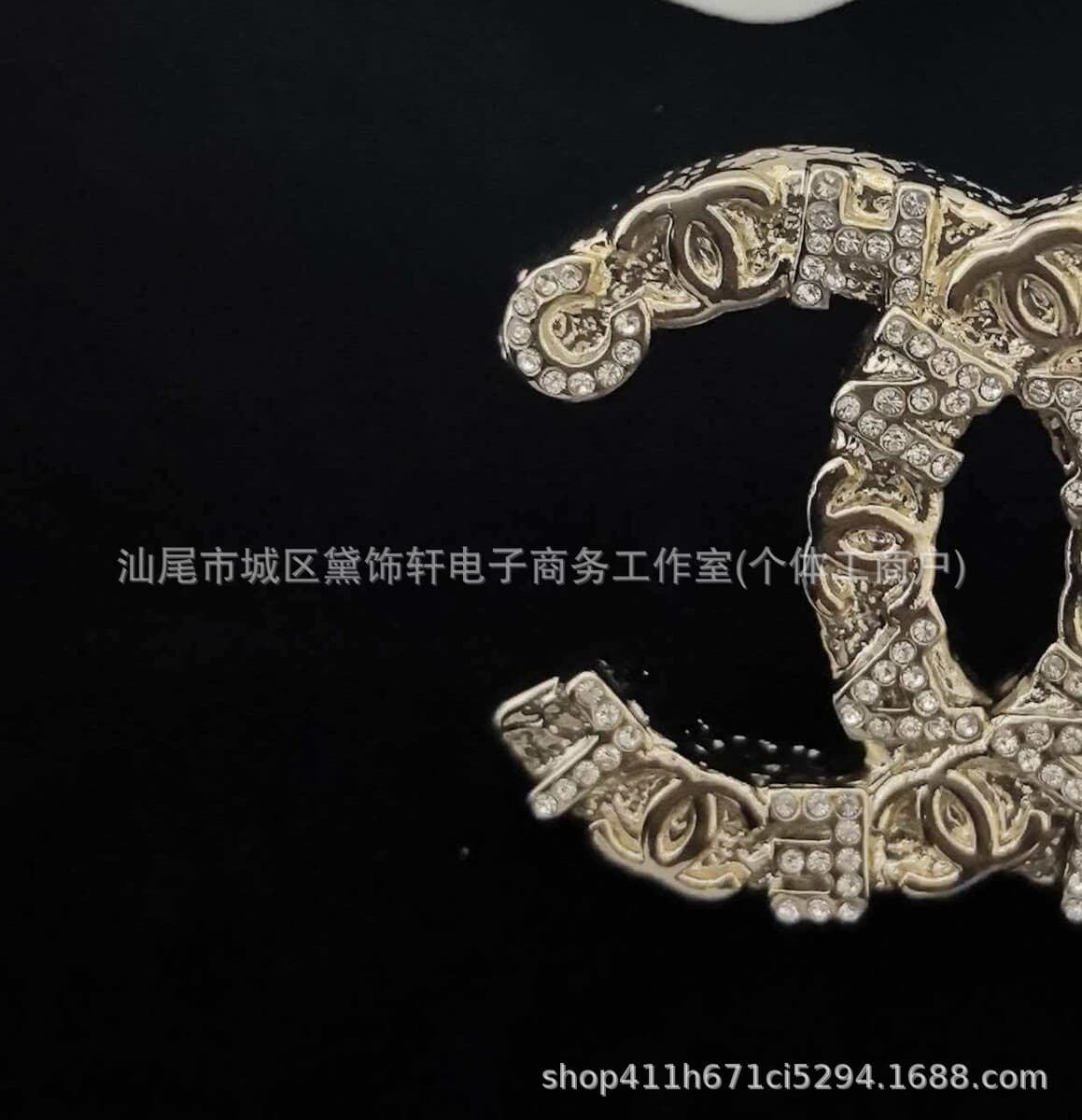 Брошь Chanel Double C с полным алмазным паве, квадратная брошь с бриллиантами и жемчугом, брошь-камелия Chanel, маленькая...