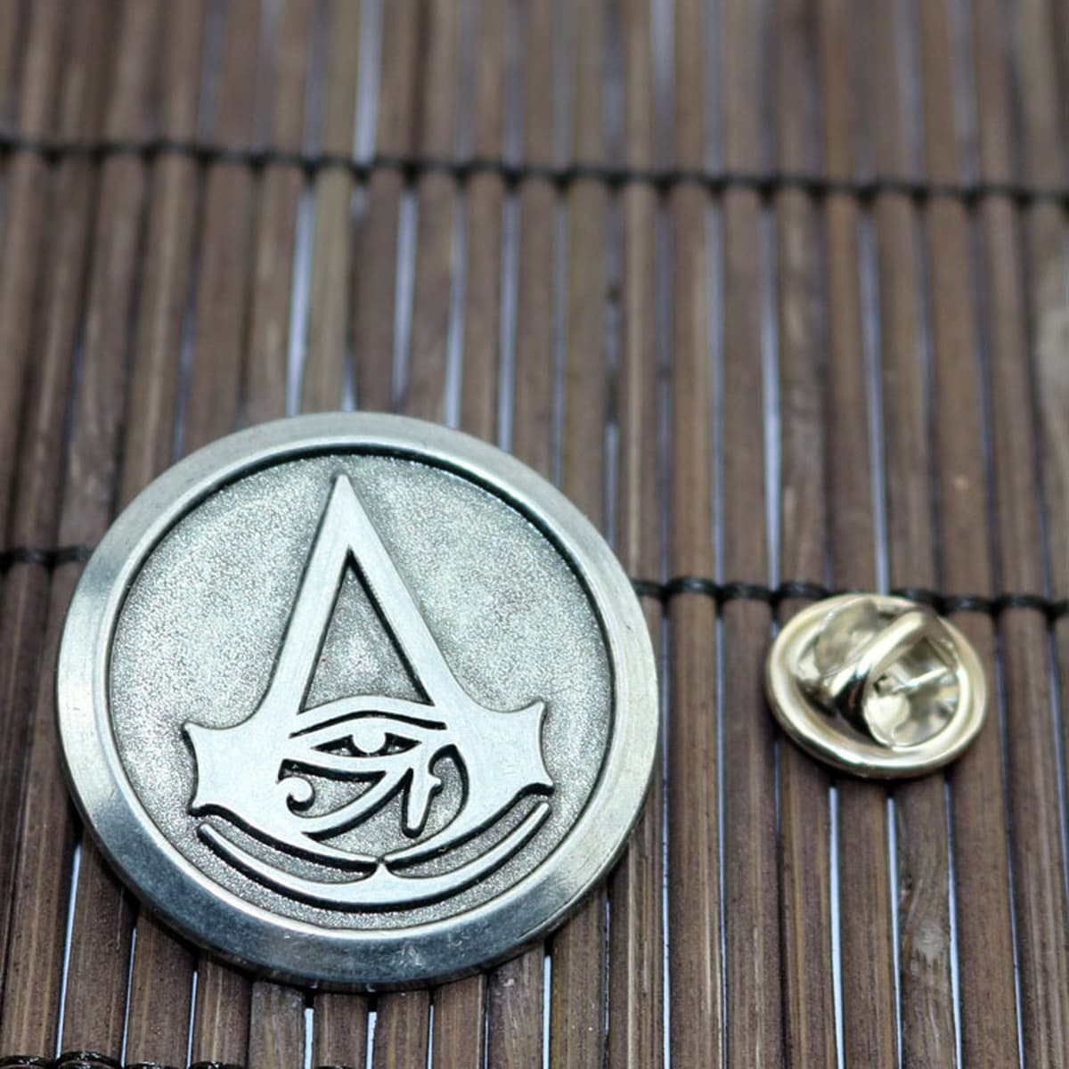 Игровые аксессуары: значок/брошь Assassin's Creed, кольцо из сплава с головой призрака, аниме, оптом